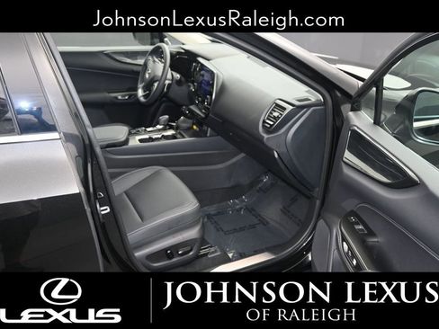 Used 2024 Lexus NX 250 FWD image 10