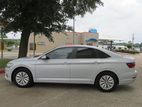 Used 2019 Volkswagen Jetta S FWD image 5