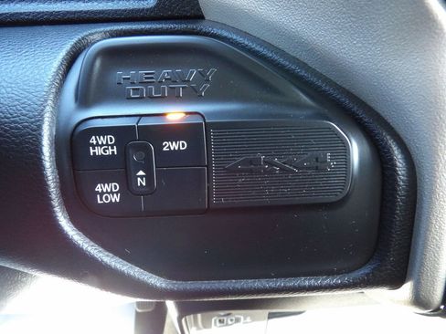 Used 2024 RAM 2500 Laramie w/ Safety Group AWD/4WD image 23
