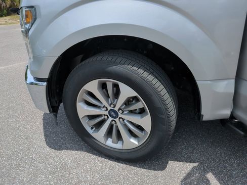Used 2017 Ford F150 XL w/ Equipment Group 101A Mid RWD image 32