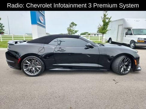 Used 2022 Chevrolet Camaro ZL1 RWD image 11