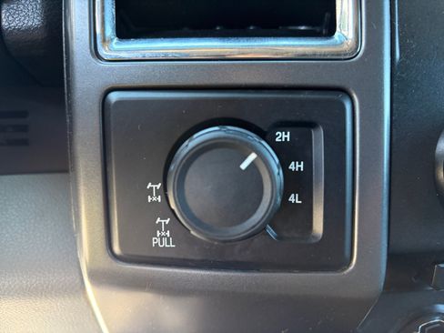 Used 2015 Ford F150 XLT w/ Equipment Group 301A Mid AWD/4WD image 21
