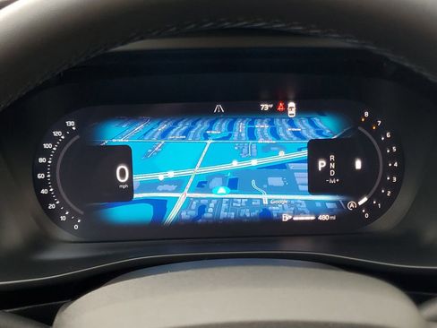 Certified 2025 Volvo XC40 B5 Plus AWD/4WD image 23