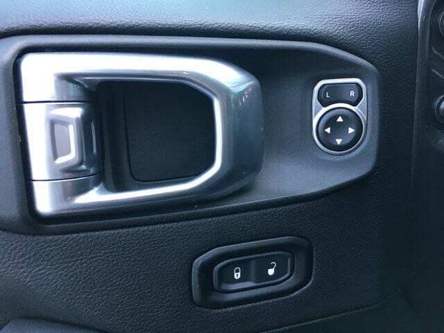 Used 2021 Jeep Wrangler Unlimited Rubicon AWD/4WD image 14