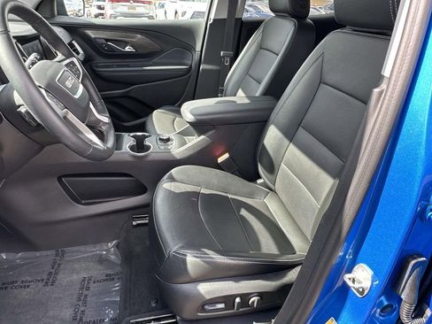 Used 2024 GMC Terrain SLT w/ Elevation Edition image 20
