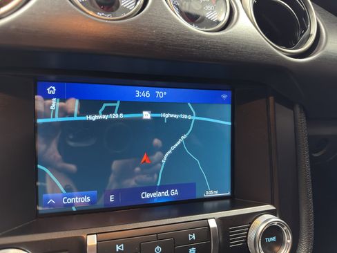 Used 2016 Ford Mustang Shelby GT350 w/ Track Package image 34