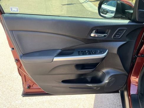 Used 2015 Honda CR-V Touring image 6