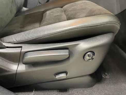 Used 2019 Dodge Durango GT AWD/4WD image 34