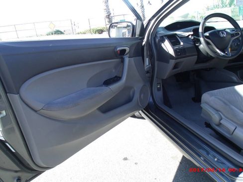 Used 2010 Honda Civic LX image 7