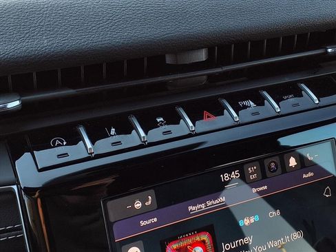 Used 2024 Jeep Grand Cherokee Altitude image 24