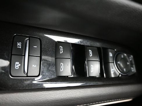 Used 2022 Cadillac Escalade Sport w/ Touring Package AWD/4WD image 35