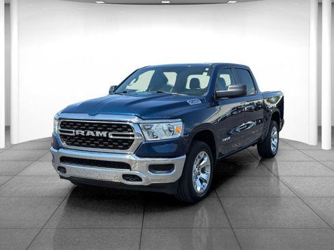 Used 2023 RAM 1500 Big Horn AWD/4WD image 3