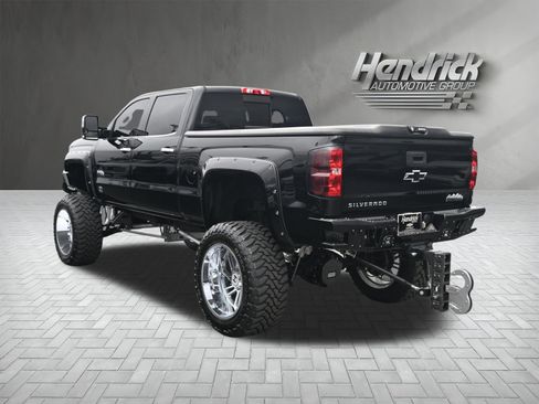 Used 2017 Chevrolet Silverado 2500 High Country w/ Duramax Plus Package AWD/4WD image 8