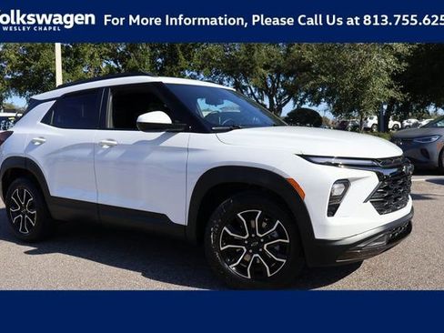 Used 2024 Chevrolet TrailBlazer ACTIV w/ Driver Confidence Package image 1