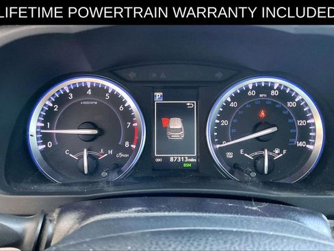 Used 2019 Toyota Highlander XLE image 28