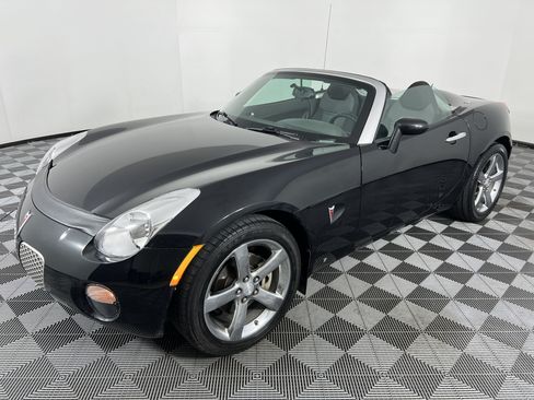 Used 2008 Pontiac Solstice Convertible w/ Preferred Package RWD image 10