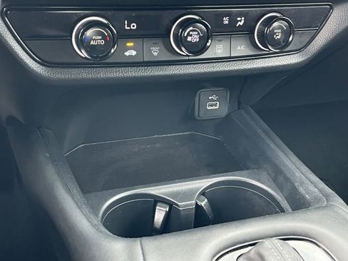 Used 2023 Honda HR-V LX image 18