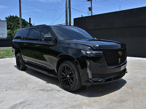 Used 2021 Cadillac Escalade ESV Sport AWD/4WD image 1