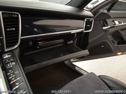 Used 2013 Porsche Panamera GTS image 36