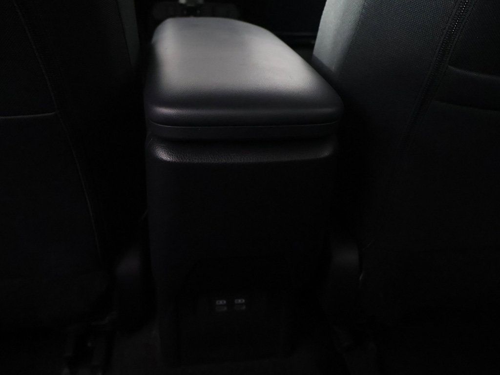 Used 2025 Toyota Prius LE FWD image 37