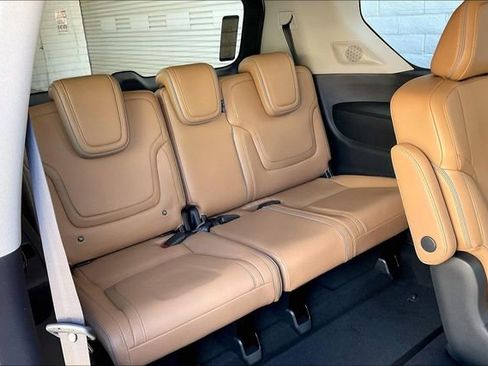 New 2026 INFINITI QX80 Luxe w/ Cargo Package AWD/4WD image 16