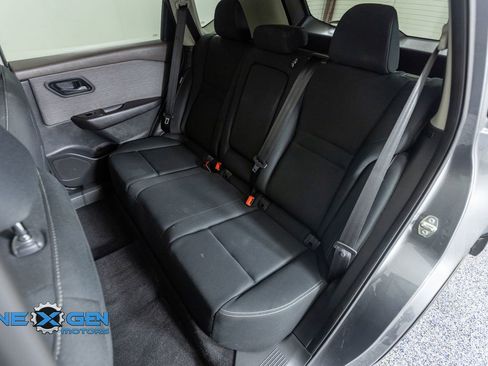 Used 2023 Nissan Rogue S AWD/4WD image 32
