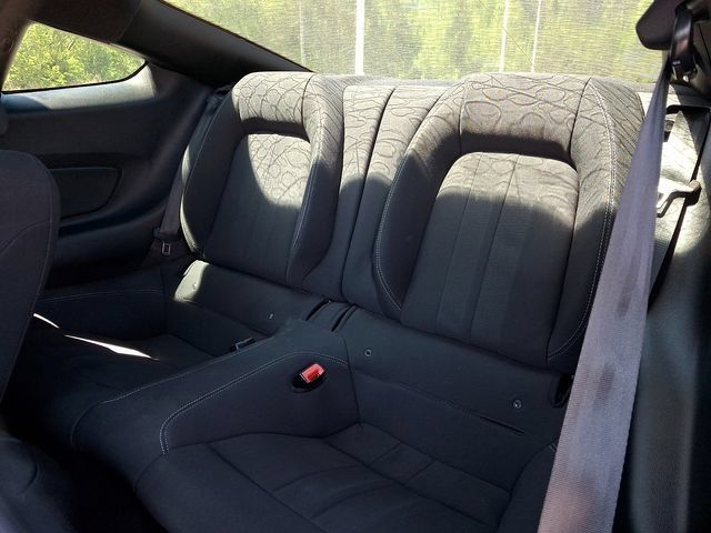 Used 2019 Ford Mustang Coupe RWD image 10