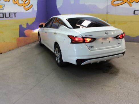 Used 2023 Nissan Altima 2.5 S image 6