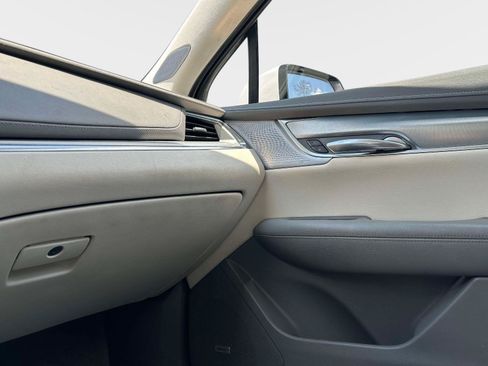 Used 2021 Cadillac XT5 Premium Luxury FWD image 19