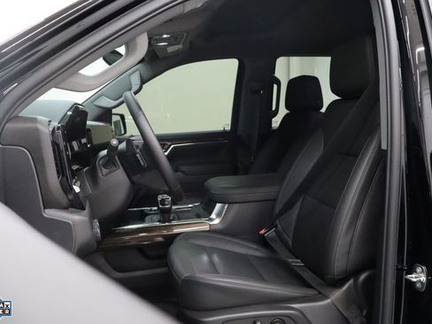 Used 2024 Chevrolet Silverado 1500 LT Trail Boss w/ LT Trail Boss Premium Package image 11