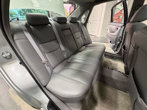Used 2003 Toyota Avalon XLS FWD image 5
