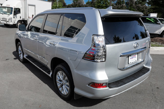 Used 2016 Lexus GX 460 w/ Premium Package AWD/4WD image 18