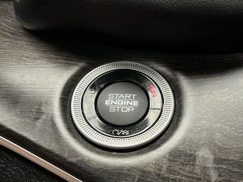 Used 2023 Jeep Grand Cherokee 4WD 4xe image 22