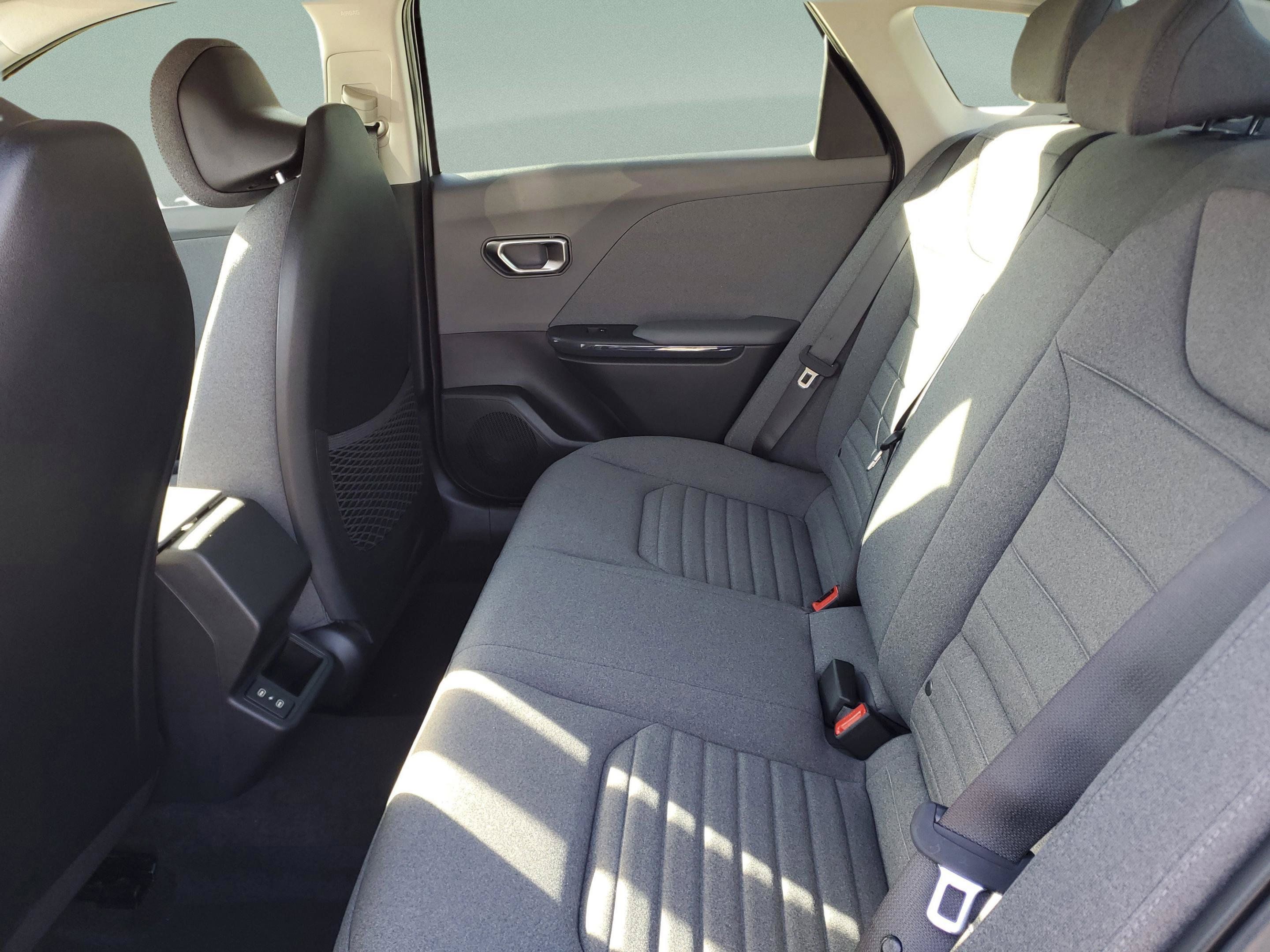 Certified 2025 Kia K4 EX FWD image 31