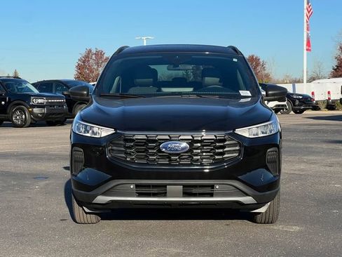 Used 2026 Ford Escape ST-Line w/ Tech Pack #1 image 2