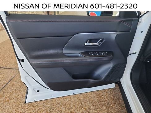 New 2026 Nissan Kicks SR w/ Cold Weather Package FWD image 9
