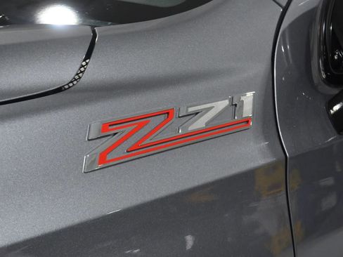 Used 2022 Chevrolet Tahoe Z71 w/ Luxury Package image 12