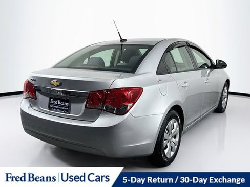 Used 2014 Chevrolet Cruze LS FWD image 9