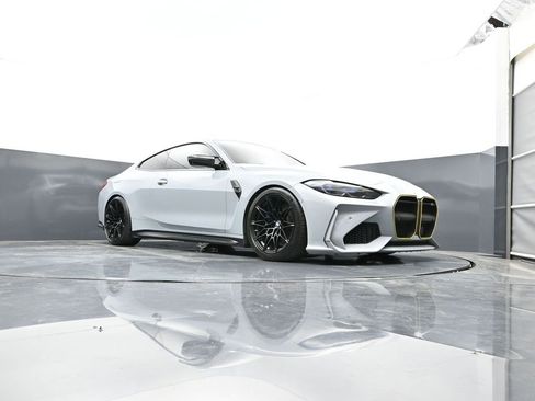 Used 2021 BMW M4 Competition w/ M Carbon Exterior Package RWD image 29
