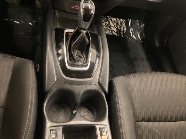 Used 2020 Nissan Rogue SV AWD/4WD image 18