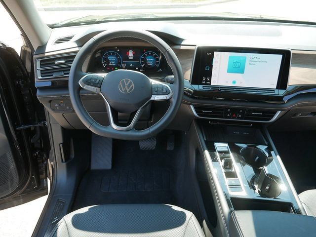 Certified 2026 Volkswagen Atlas SE AWD/4WD image 22