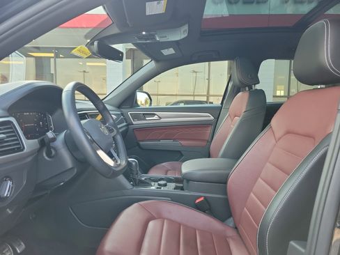 Used 2023 Volkswagen Atlas Cross Sport SEL Premium R-Line image 15