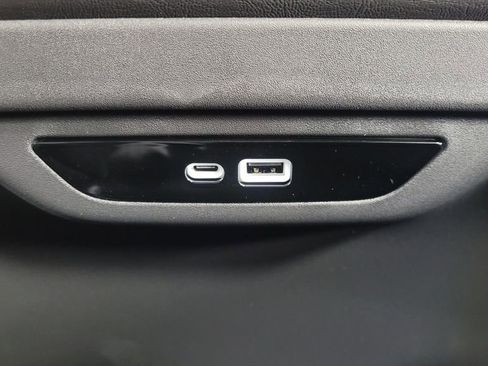 New 2026 Chrysler Pacifica Select image 34