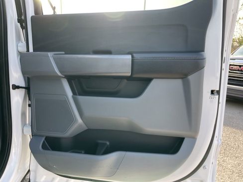 Used 2022 Ford F150 XLT image 34