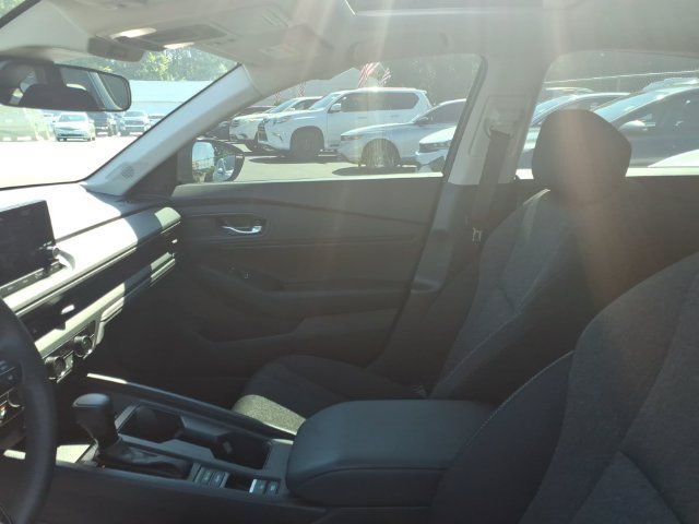 Used 2025 Honda Accord SE image 5