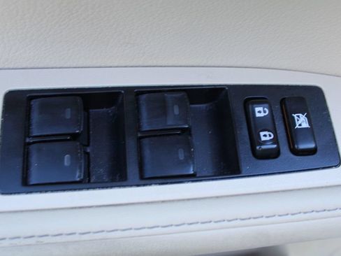 Used 2014 Lexus ES 300h w/ Luxury Package w/Bamboo Trim FWD image 26