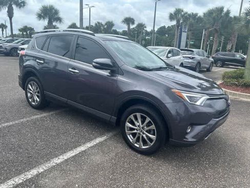 Used 2017 Toyota RAV4 Limited AWD/4WD image 10