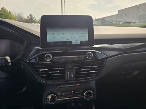 Used 2025 Ford Escape ST-Line image 20