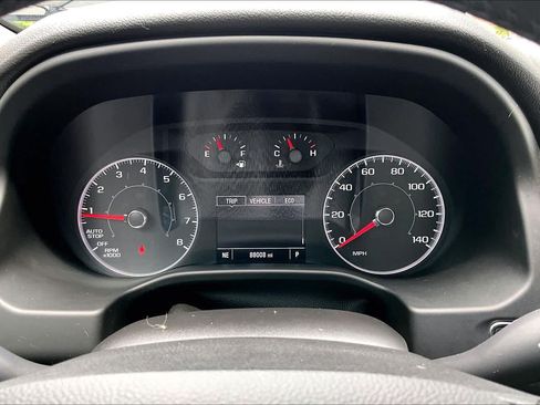 Used 2019 GMC Acadia SLE FWD image 26