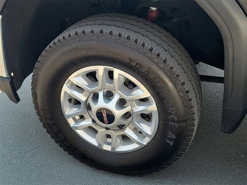 Used 2022 GMC Sierra 2500 SLE w/ SLE Convenience Package image 24